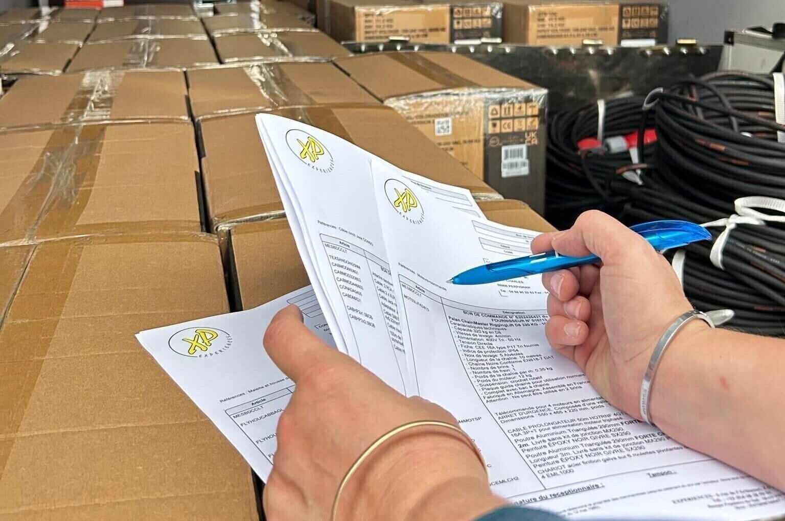 Vente matériels de sonorisation, éclairage ou structure scénique